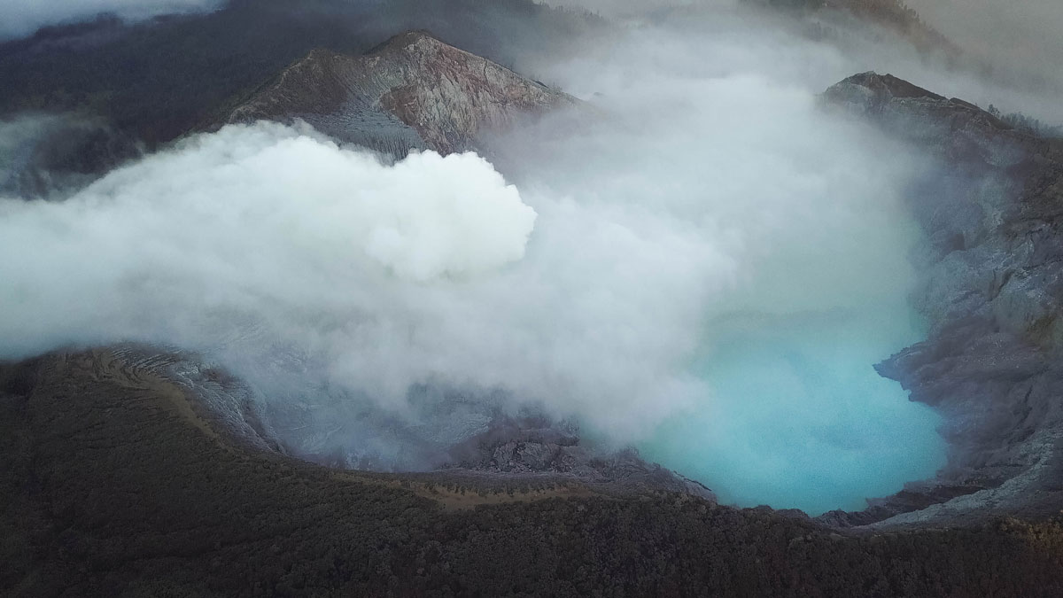  KAWAH  IJEN  L ASCENSION  DU VOLCAN  DE JAVA NOMAD FRANCE