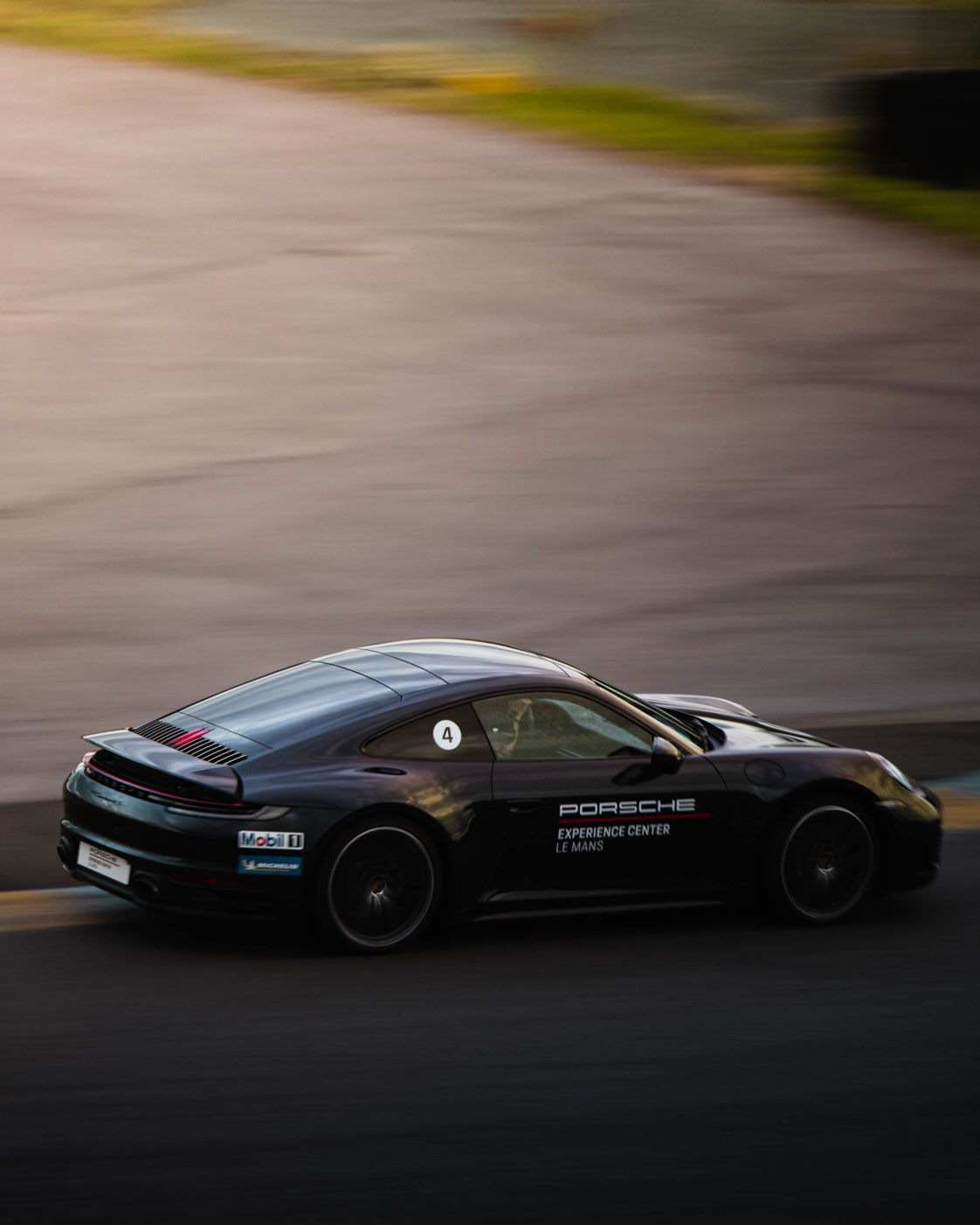 Porsche sur le circuit des 24h du Mans dans le Top 10 des choses à faire au Mans